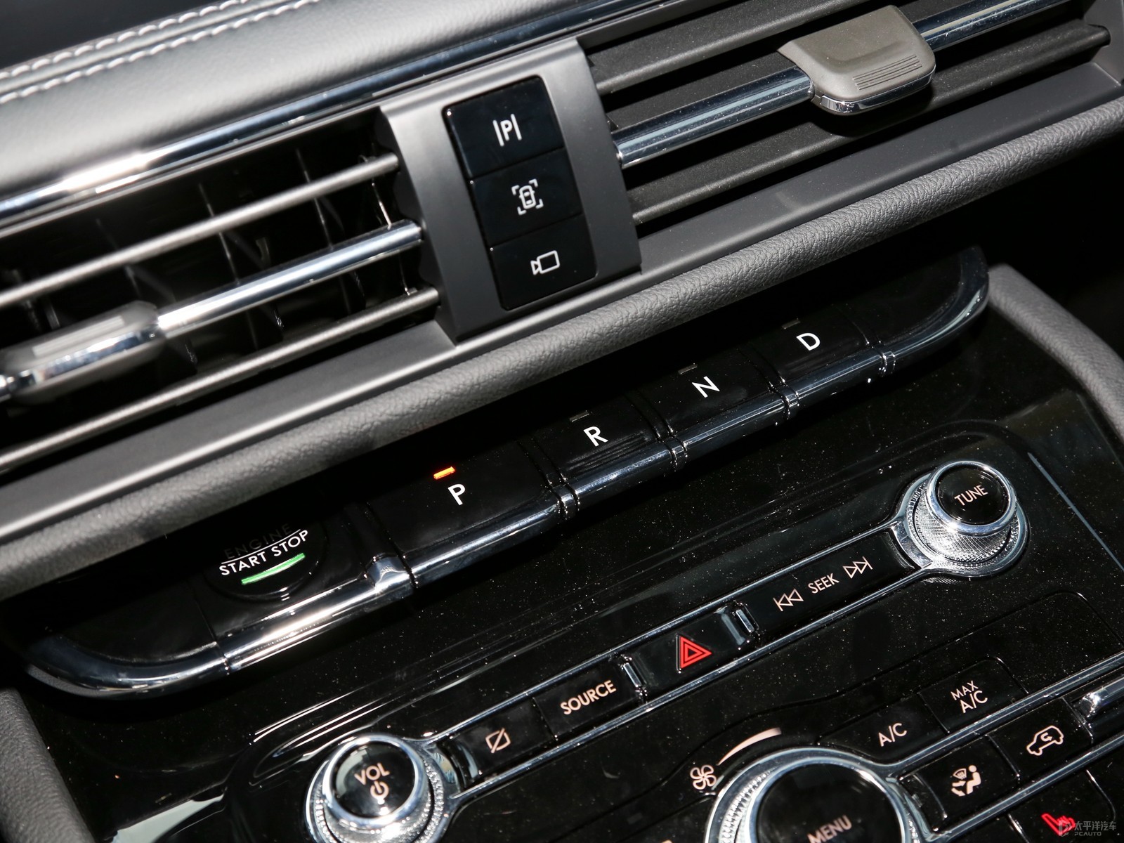 冒險(xiǎn)家新能源2021款PHEV四驅(qū)e雅版內(nèi)飾體驗(yàn) 科技與豪華的完美融合